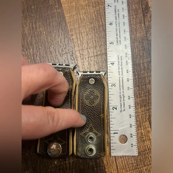 Spark*l LV Apple Watch Band - Picture 9 of 12